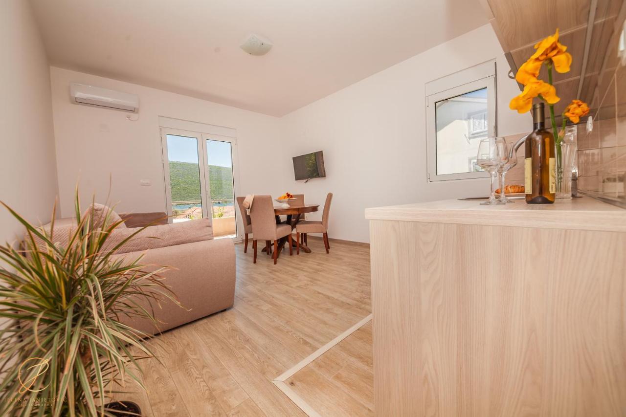 Apartments Ruzmarin Herceg Novi Exterior foto